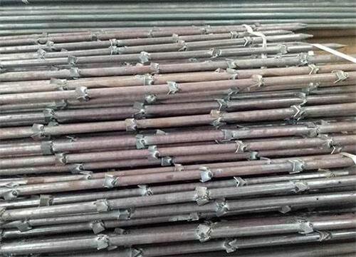 铜鼓隧道钢花管